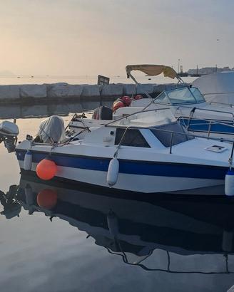 Semicabinato Rio Onda 500 fuoribordo 40CV