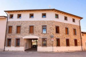 NUOVISSIMO AMPIO TRICAMERE