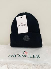 cappello Moncler logo nero in pelle 