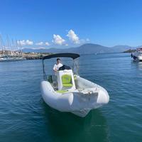 Vendi gommone 7.60 metri