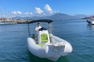 Vendi gommone 7.60 metri