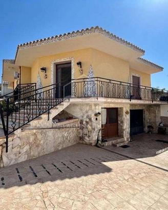 Ampia villa indipendente