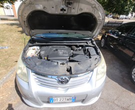 Toyota avensis 2000 turbo diesel anno 2009