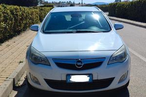 Opel Astra j 1.7 CDTI 