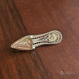 spilla antica  pantofola argento 