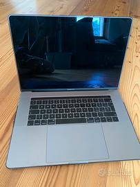 MacBook Pro 15” (2018 i9 32GB 2TB Vega 20)