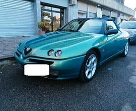 Alfa Romeo Spider 3000 v6