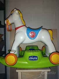 Cavallo a dondolo Chicco