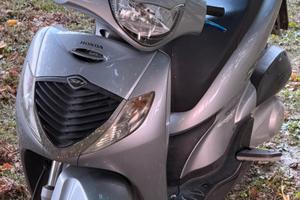 Honda sh125 2008