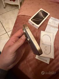 Iphone 16 pro con fattura