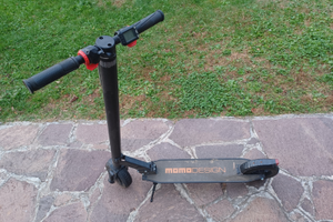 Monopattino MOMO