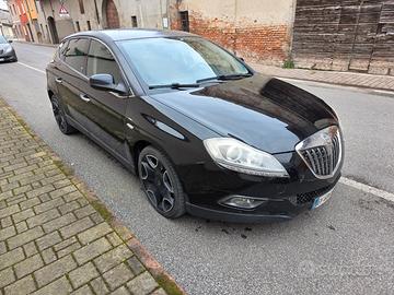 Lancia delta 1.6 mjt 120cv 2011