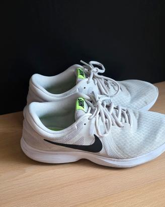 Scarpe running Nike Revolution 4 Uomo Tg 42