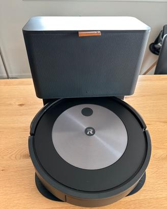 Robot aspirapolvere intelligente iRobot Roomba J7+