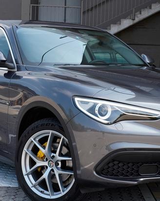 Alfa Romeo Stelvio 2.0 Turbo 200 CV Q4 AT8 Super