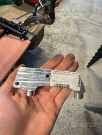 Adattatore pinza freno radiale