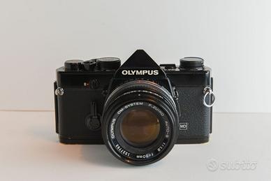 Olympus OM-1