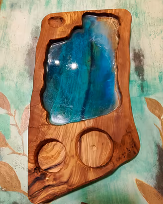 Vassoio / Vuotatasche in  legno di ulivo