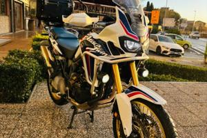 HONDA Africa Twin CRF 1000 L PASSAGGIO E TAGLIAN