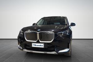 BMW iX1 edrive 20 X-Line