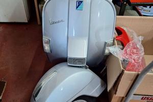 Piaggio vespa PX 150 con 850 km 2007