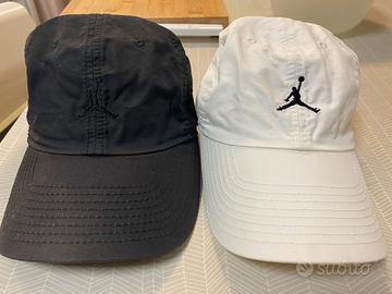 Cappellini Jordan bianchi e neri originali