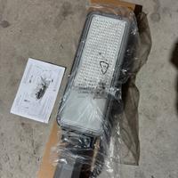 30 fari lampioni stradali da 100W 4200K