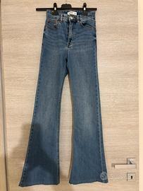 Jeans a zampa Pull&Bear – taglia 32