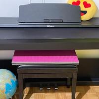 pianoforte Roland RP102BK
