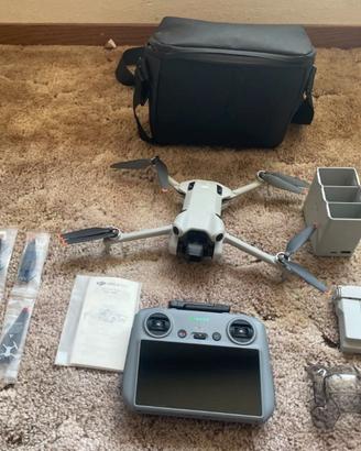 DJI Mavic 4 Pro Fly More Combo