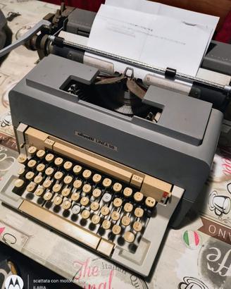 Macchina da scrivere