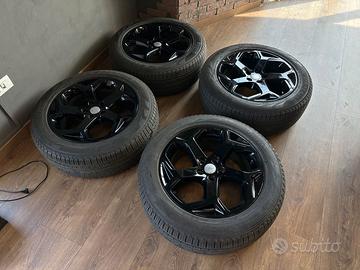 Cerchi e gomme da 20 pollici Range Rover Sport