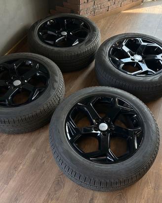 Cerchi e gomme da 20 pollici Range Rover Sport