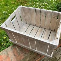 Shabby chic Cassetta porta legna, libri, riviste