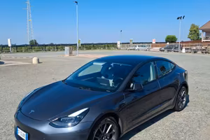 Tesla Model 3 RWD standard range plus restyling