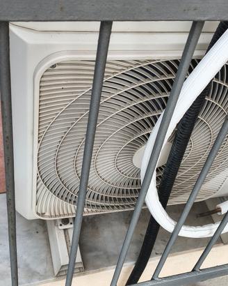 condizionatore inverter 9000 btu marca Confee