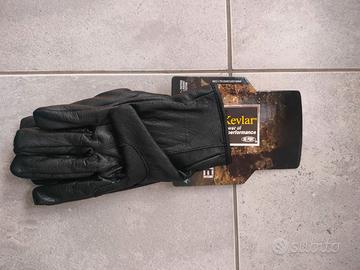 Guanto tattico foderato in kevlar DEFCON 5