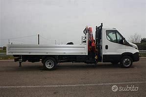 IVECO NEW DAILY 35c13 con Gru Nuova cassone fisso