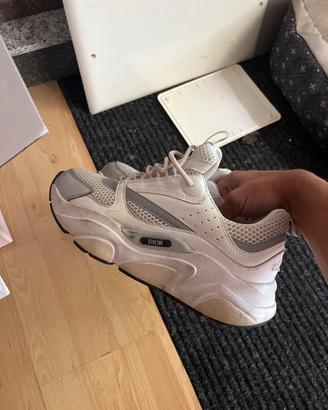 scarpe usate bianche