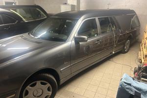 Carro funebre Mercedes classe E W210 65000 km
