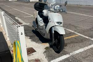 Scooter scarabeo 300s
