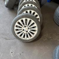 Cerchi in lega da 16 4x108