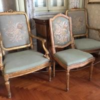 Due poltrone una sedia. Stile impero