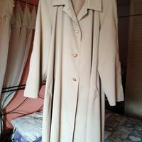 Impermeabile da donna.