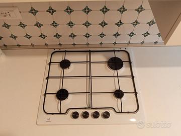 NUOVO piano cottura gas Electrolux PB640V