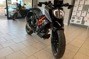 Ktm Duke 125 Akrapovic Pat.B Unicoprop.