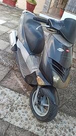 Leonardo 125
