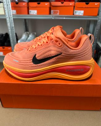 Nike Vomero Plus 40