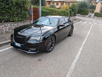 Chrysler 300C serie S V8 5.7 HEMI 