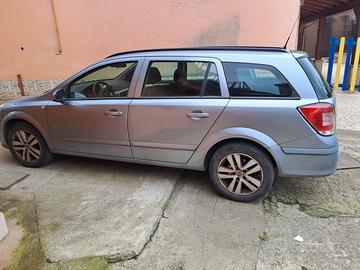 OPEL Astra - 2008
